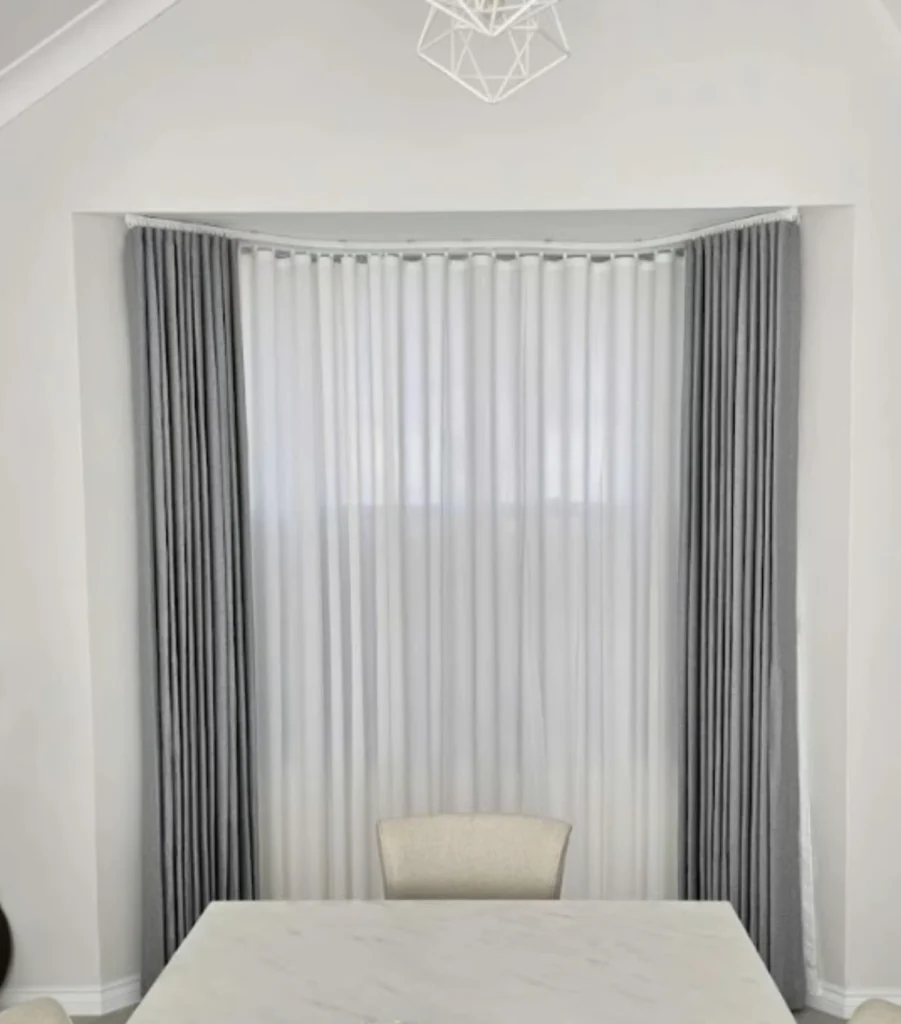 s fold curtain for bay window