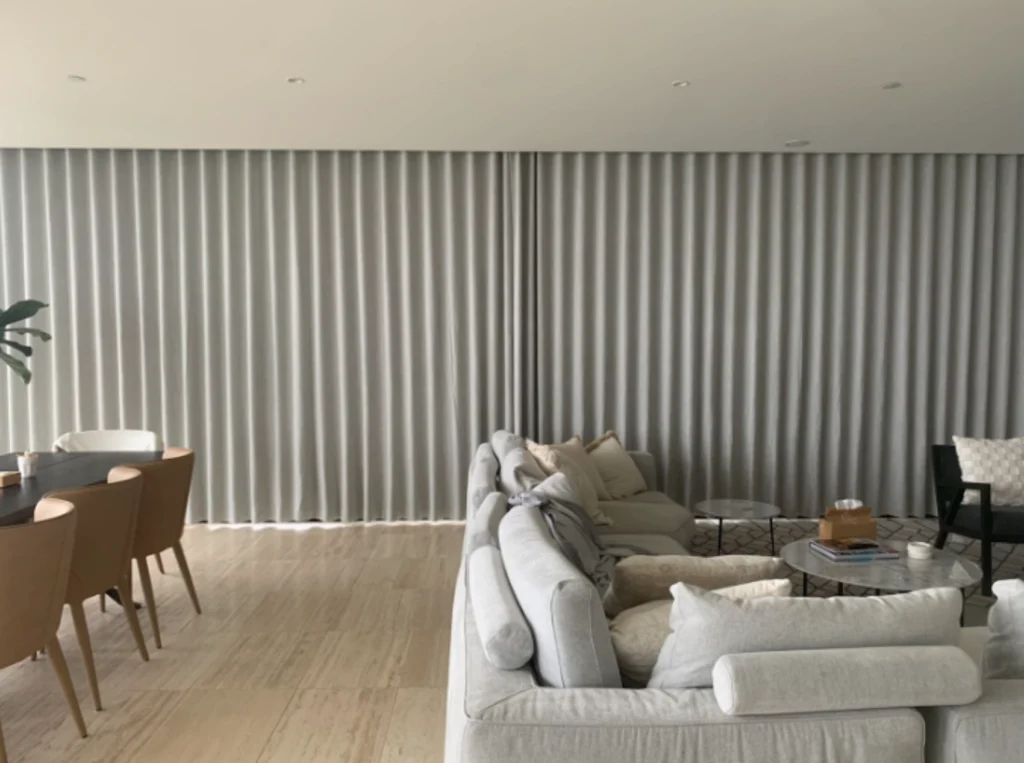 s fold curtain in living 2